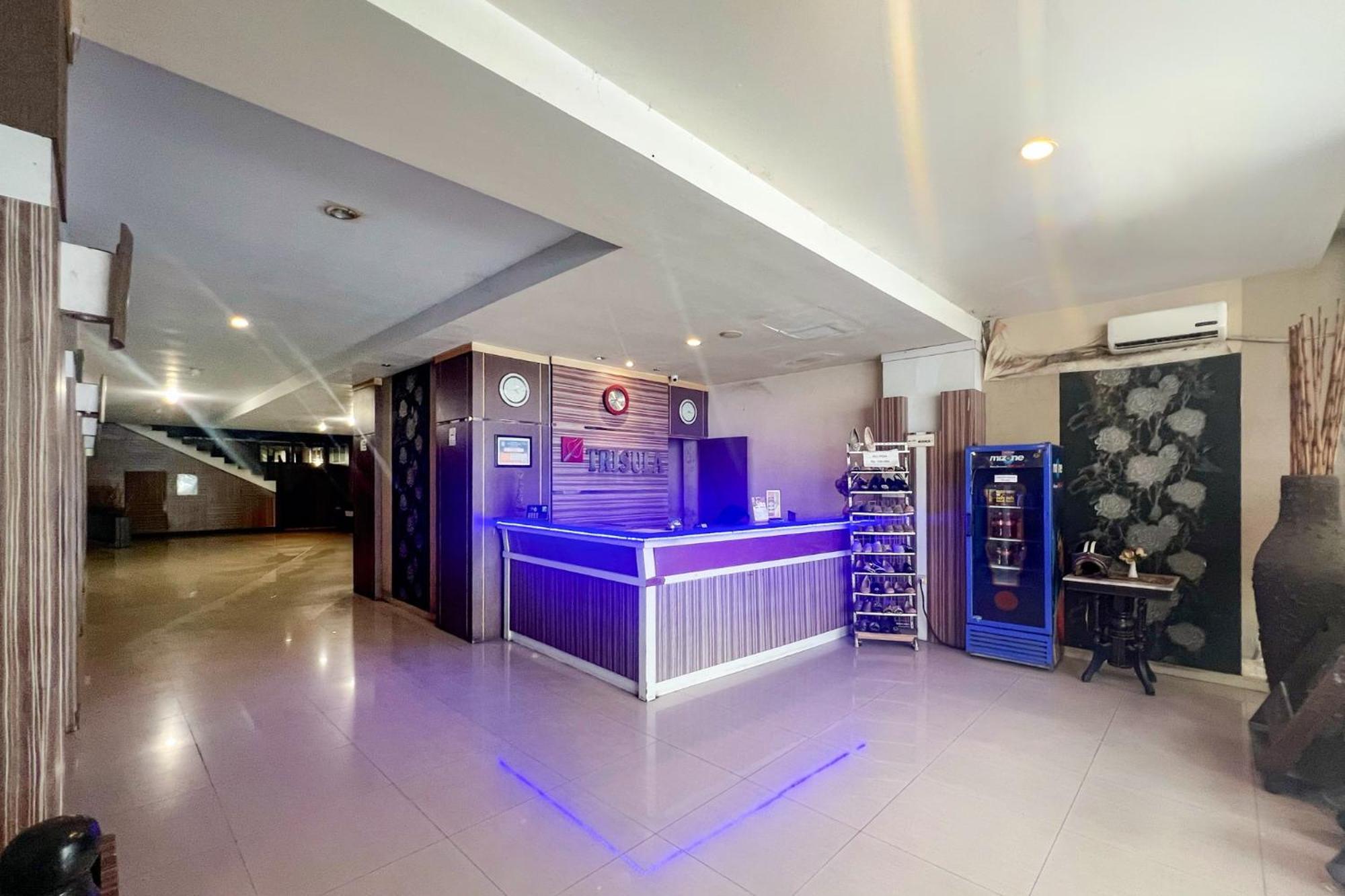 Urbanview Trisula Hotel Macasar Exterior foto